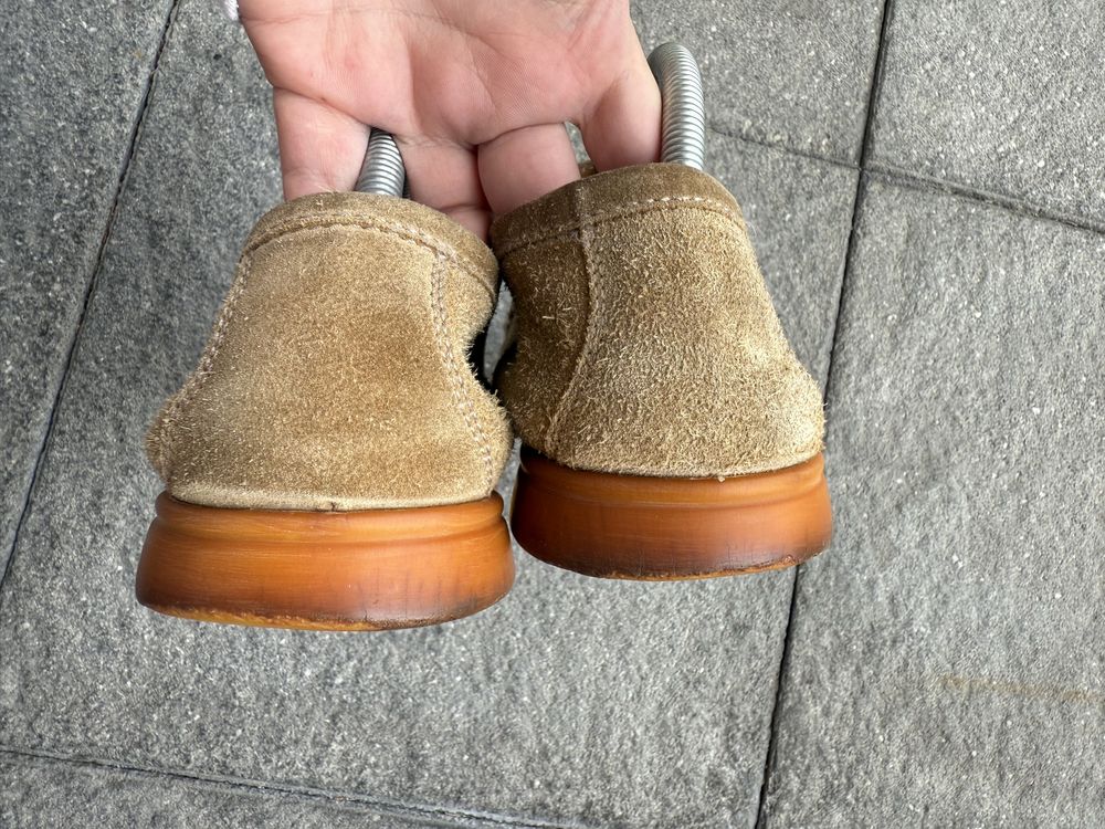 Loro Piana Summer Walk beżowe zamszowe mokasyny
