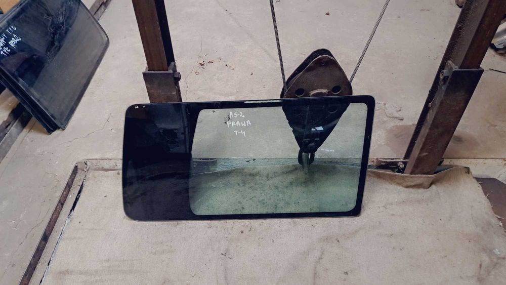 VW T4 Szyba Karoseryjna Tylna Prawa do krótkiego