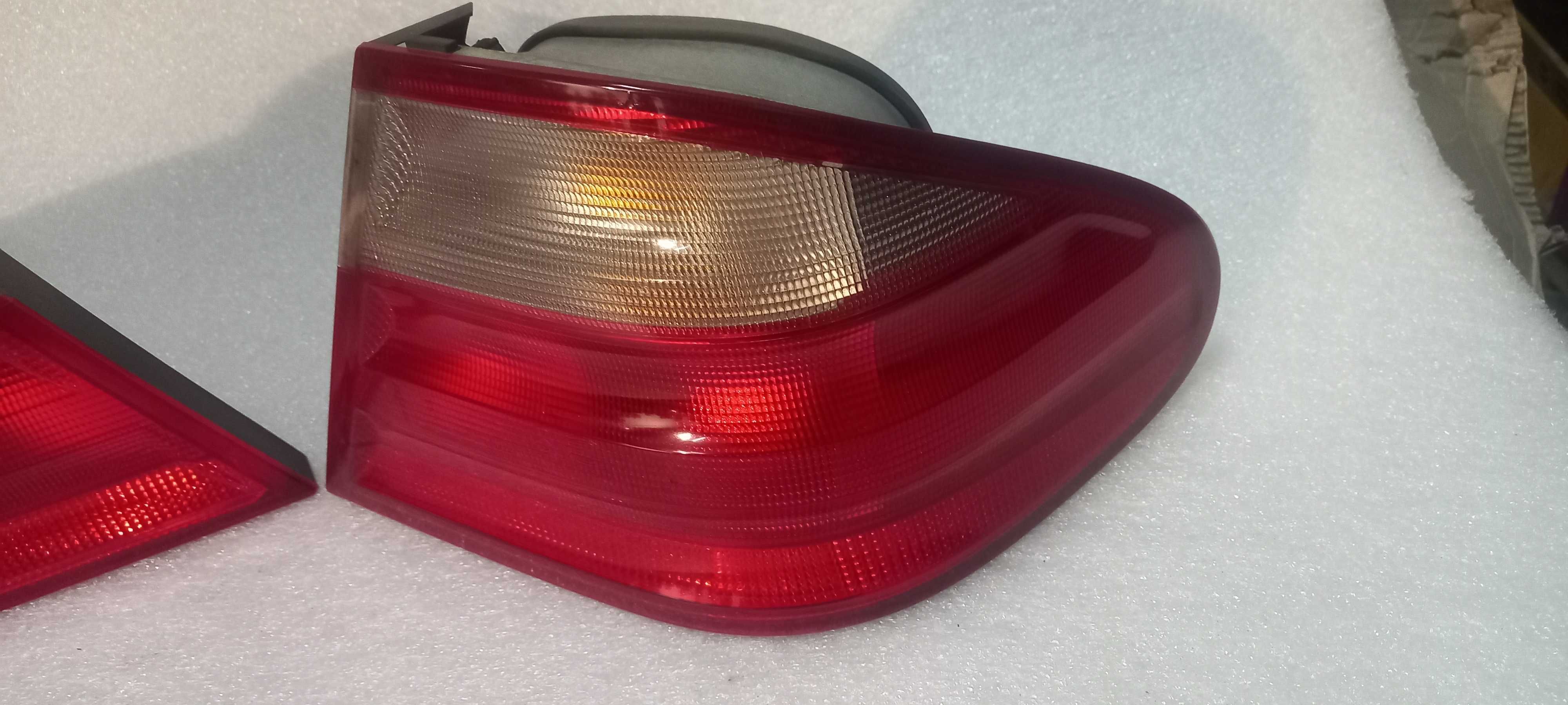 Lampa tył Mercedes CLK W208 Coupe oryginał