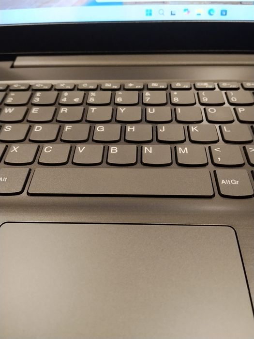 #2902 Lenovo V15 IML i5-10210U 20GB 256SSD FV23 GW12 WZOROWY STAN W11