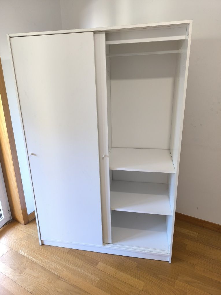 KLEPPSTADRoupeiro c/portas deslizantes, branco, 117x176 cm
Roupeiro c/