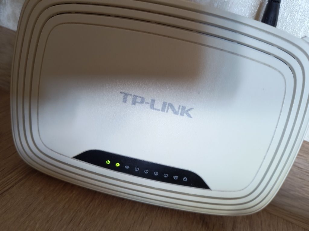 Легенда)) Маршрутизатор TP-LINK TL-WR740N