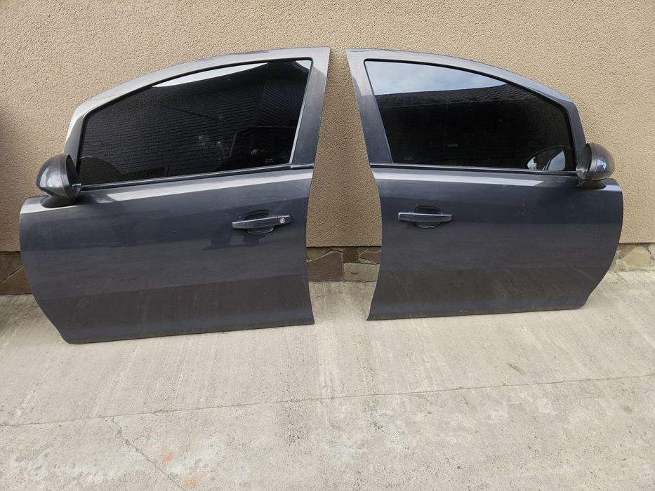 Двері Опель Корса Д Opel Corsa D Двери Дверь Дверка перед зад ліва