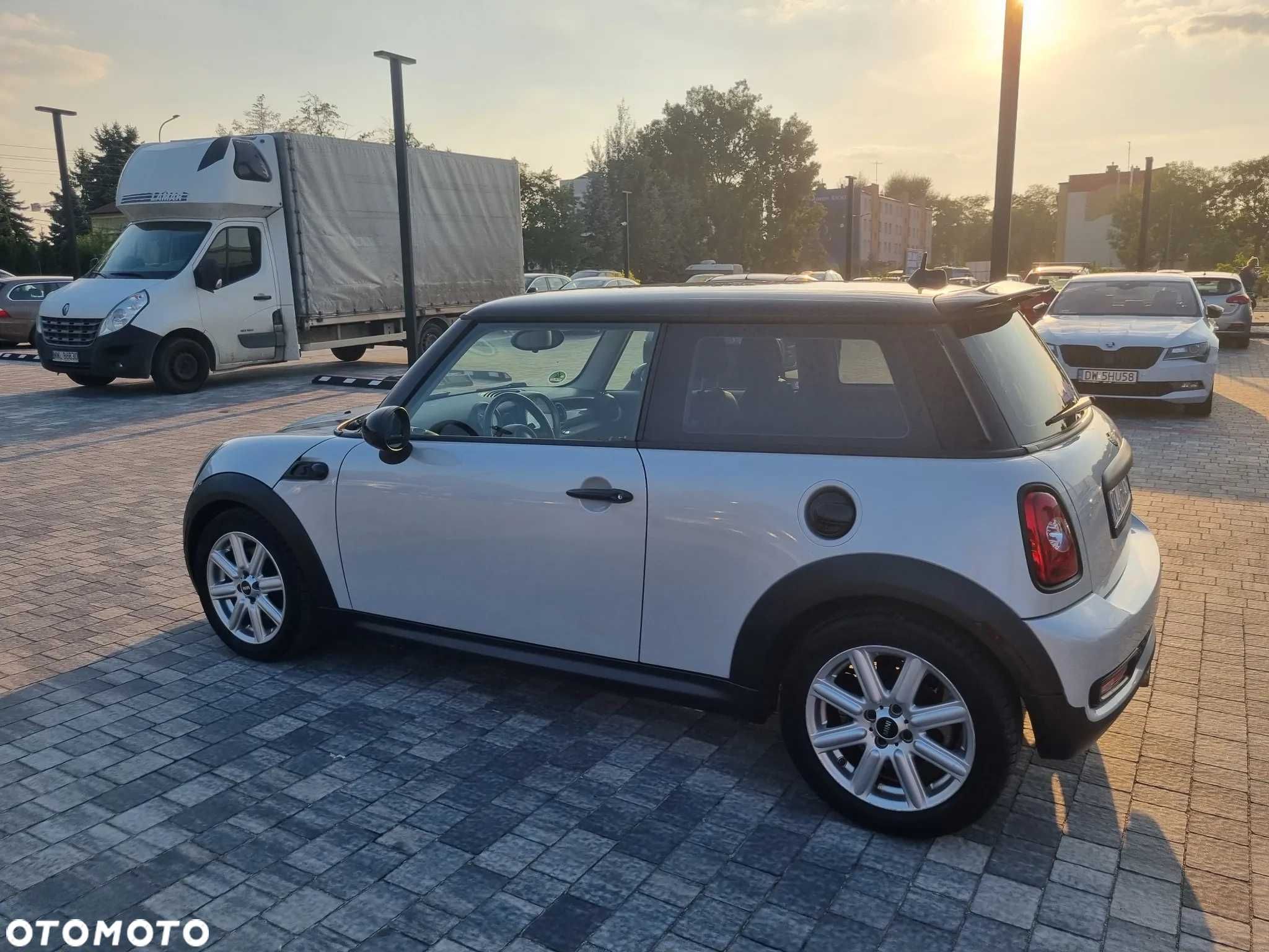 Mini Cooper S 1.6 Benzyna Turbo  183 KM – 2011r – Automat