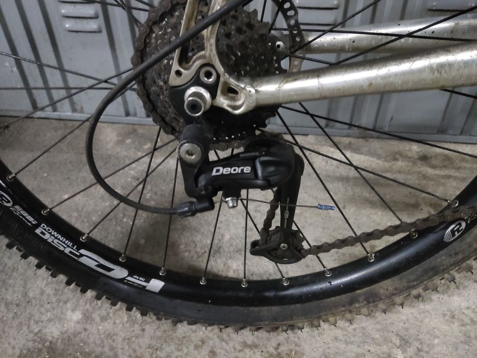 Bicicleta  BTT downhill