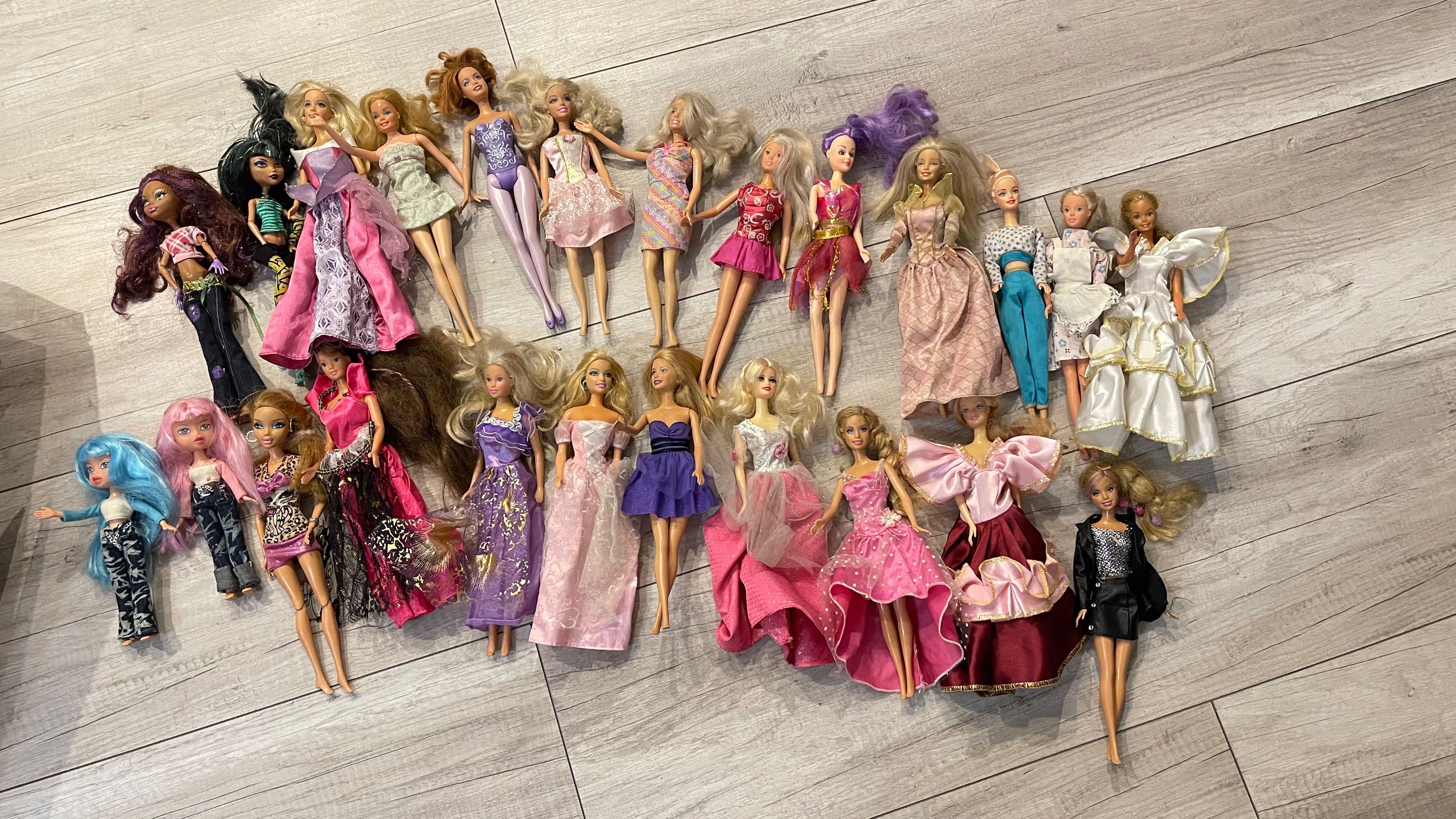 Barbie 24 sztuki + akcesoria