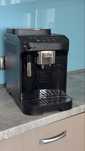 Кавомашина DeLonghi Magnifica Evo + кава в подарунок