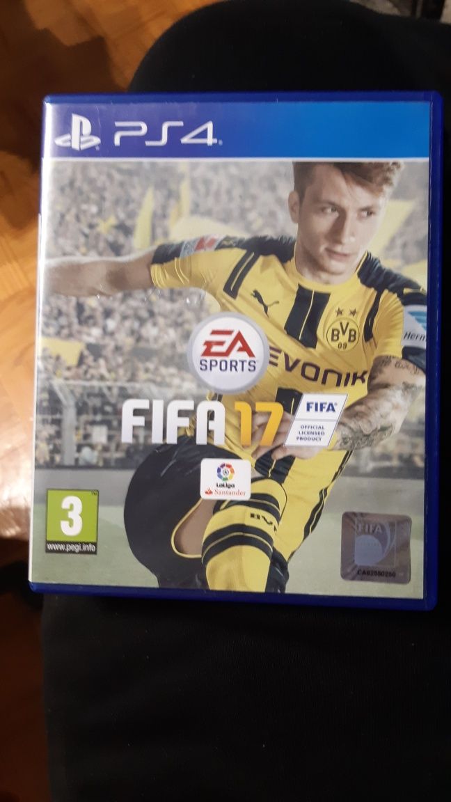 Jogos PS4 vendo/ troco