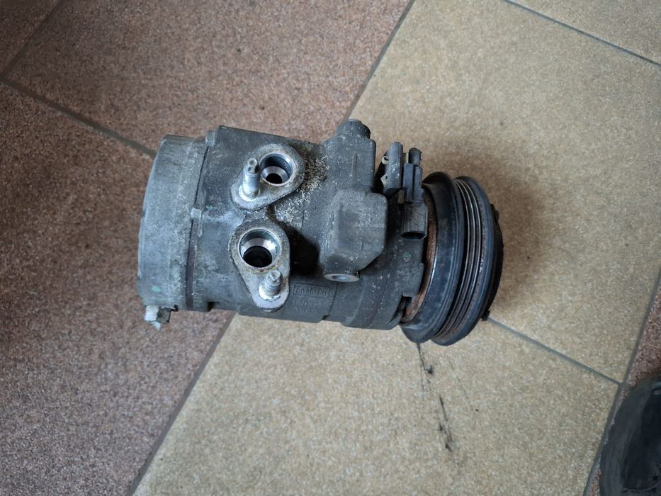 Ford F150 plastiki na klape