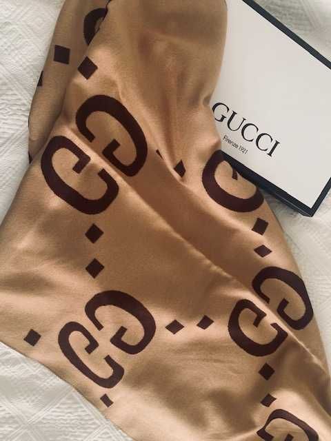 Nowy ciepły  szalik Gucci