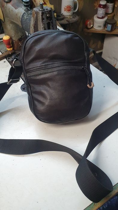 Продам мужскую сумку.