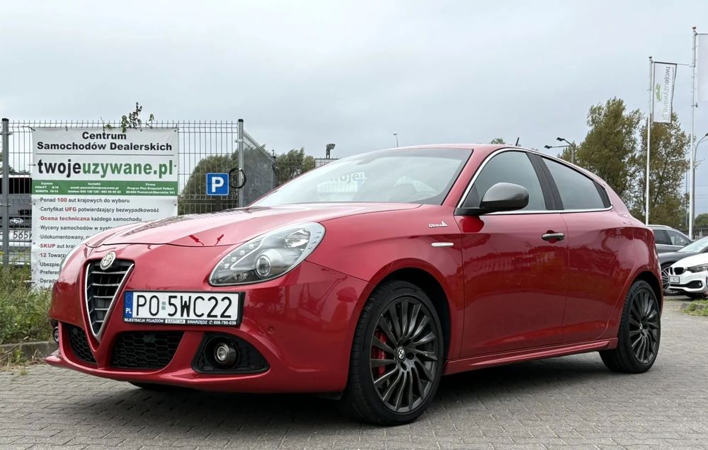 Alfa Romeo Giulietta Nawigacja/ PDC P+T/ ALU18/ Bi-Xenon/ Nawigacja/ Pakiet Sportiva