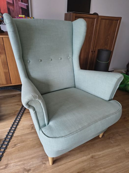 Fotel Ikea Strandmon z podnóżkiem. Bdb. Miętowo błekitny.