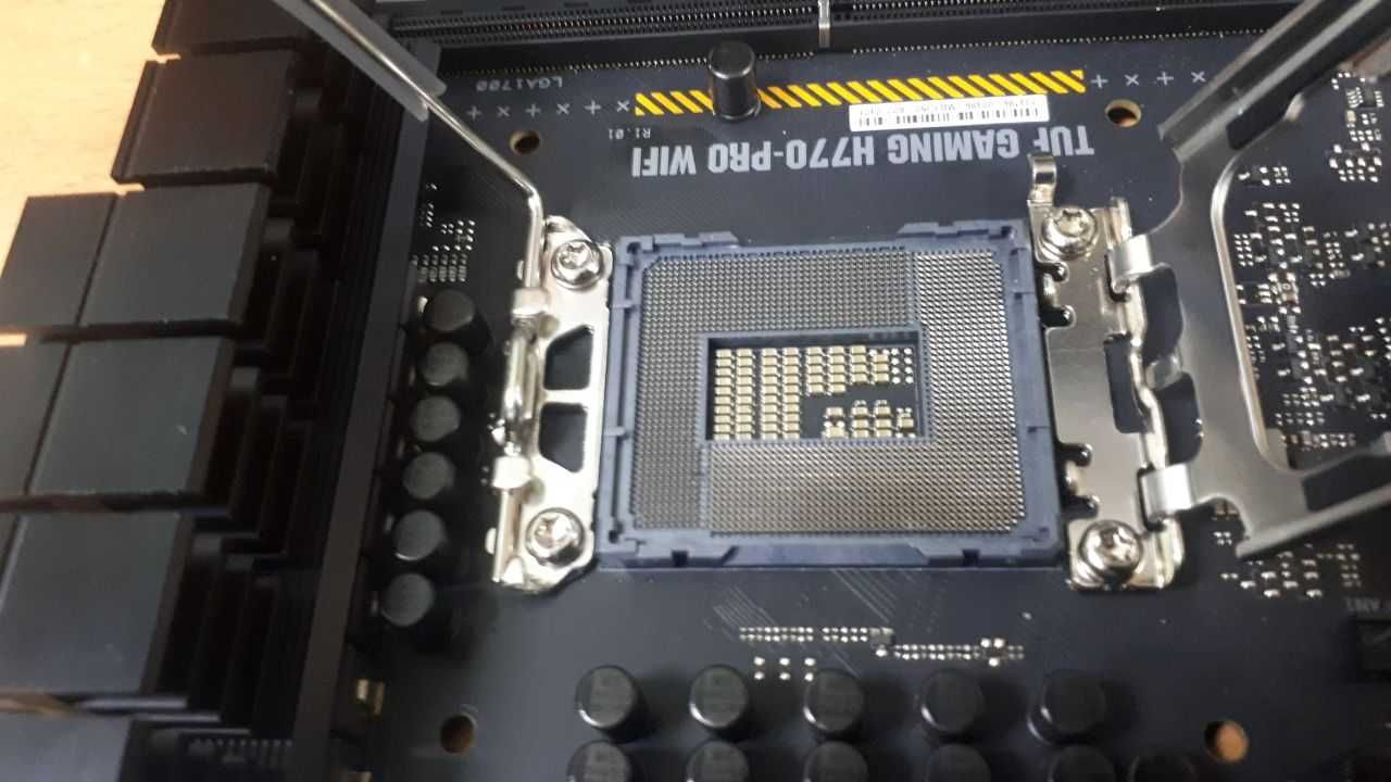 Материнська плата Asus TUF GAMING H770-PRO WIFI