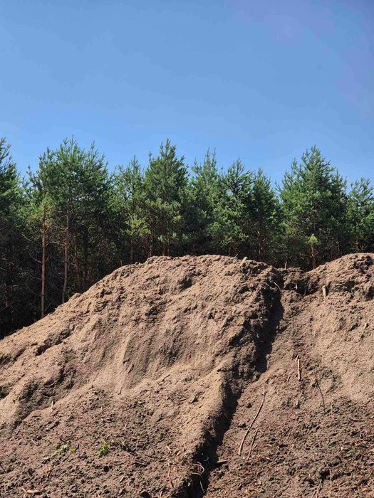 Родюча земля з кар'єру