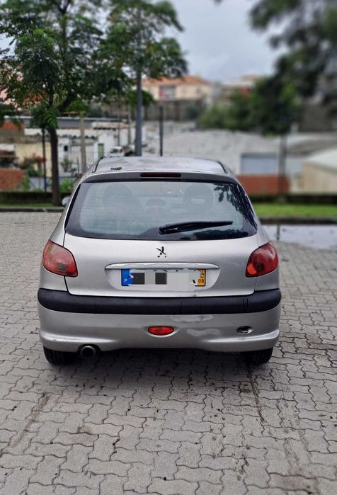 Peugeot 206 1.4HDI 5 Lug  2004