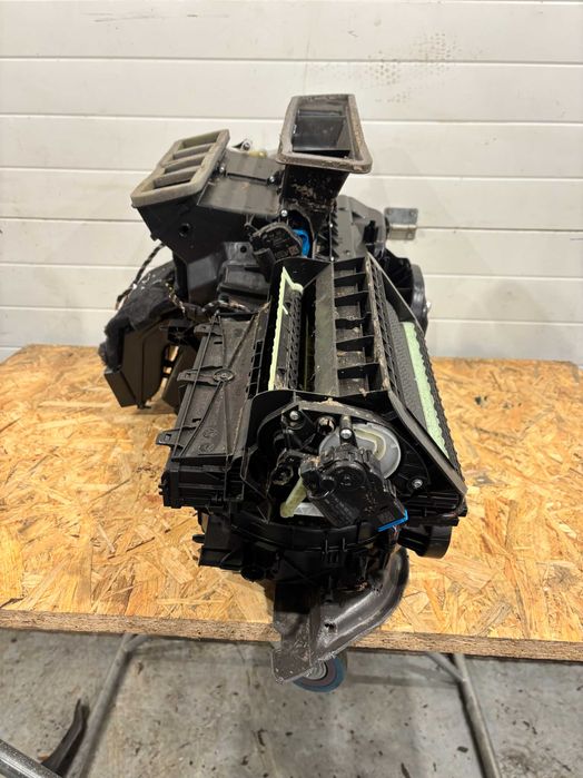 Audi A3 8y octavia 4 leon golf 8 nagrzewnica 5wb.816.005.g