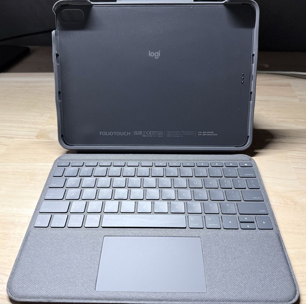 Logitech Folio Touch iPad Air 11” (M2/M3), 4. i 5. generacji