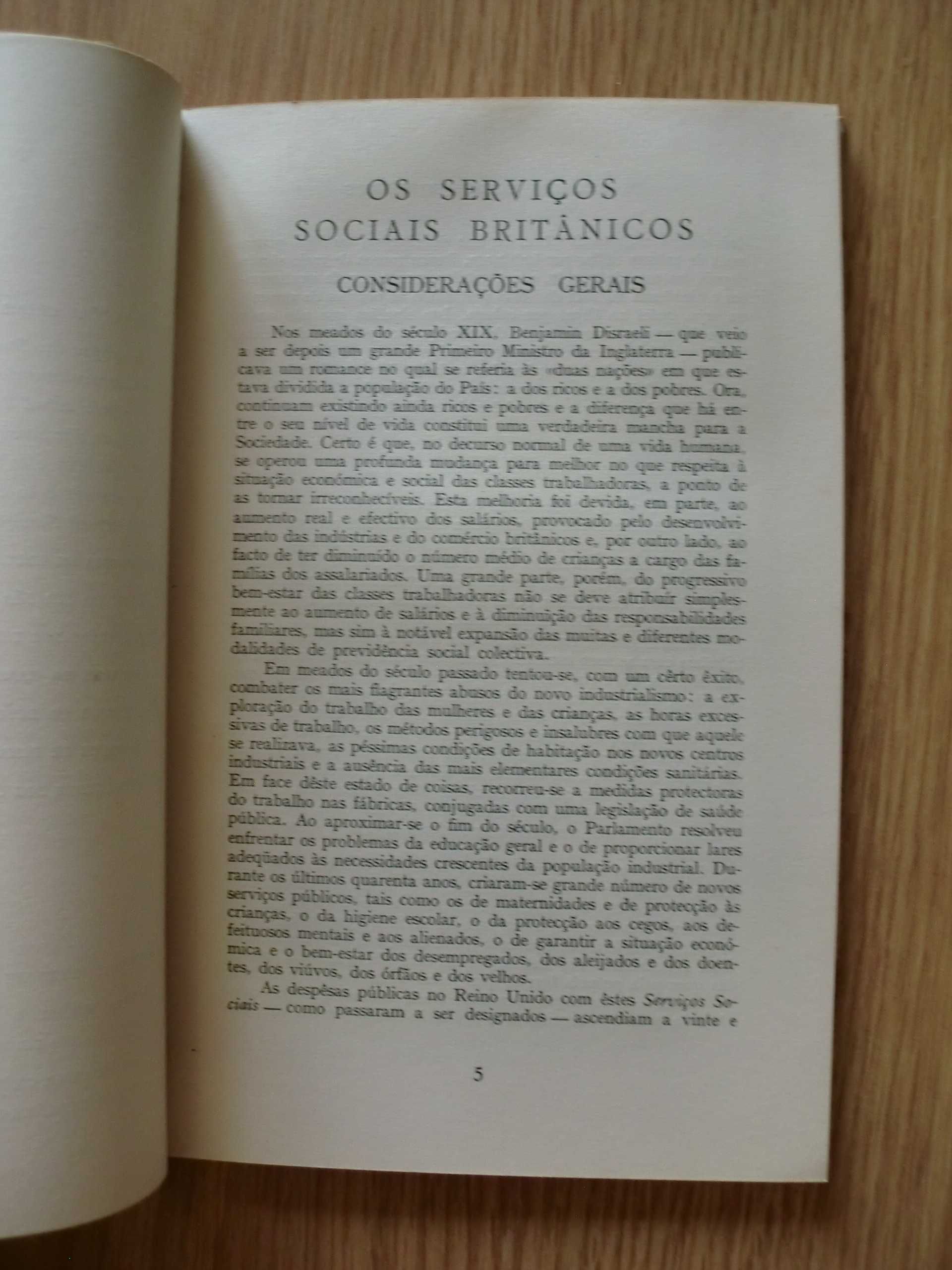 Raro - Os Serviços Sociais Britânicos
de A. D. K. Owen