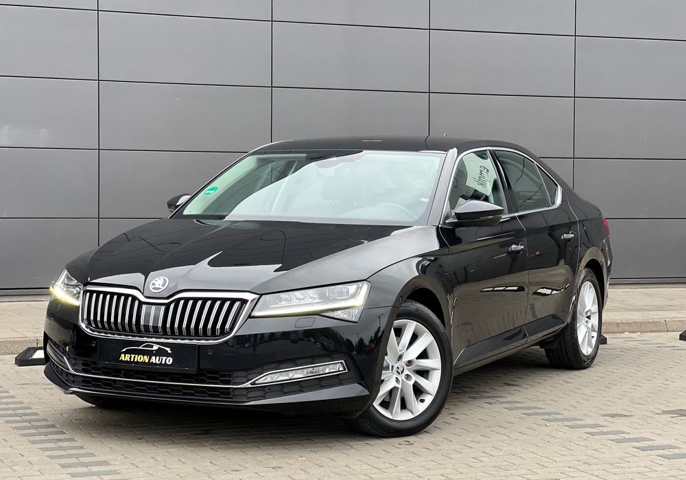 Skoda Superb Virtual Cockpit Canton Matrix Ambiente Alcantara Tempomat ACC