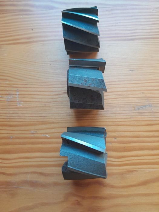 Frezy kątowe symetryczne