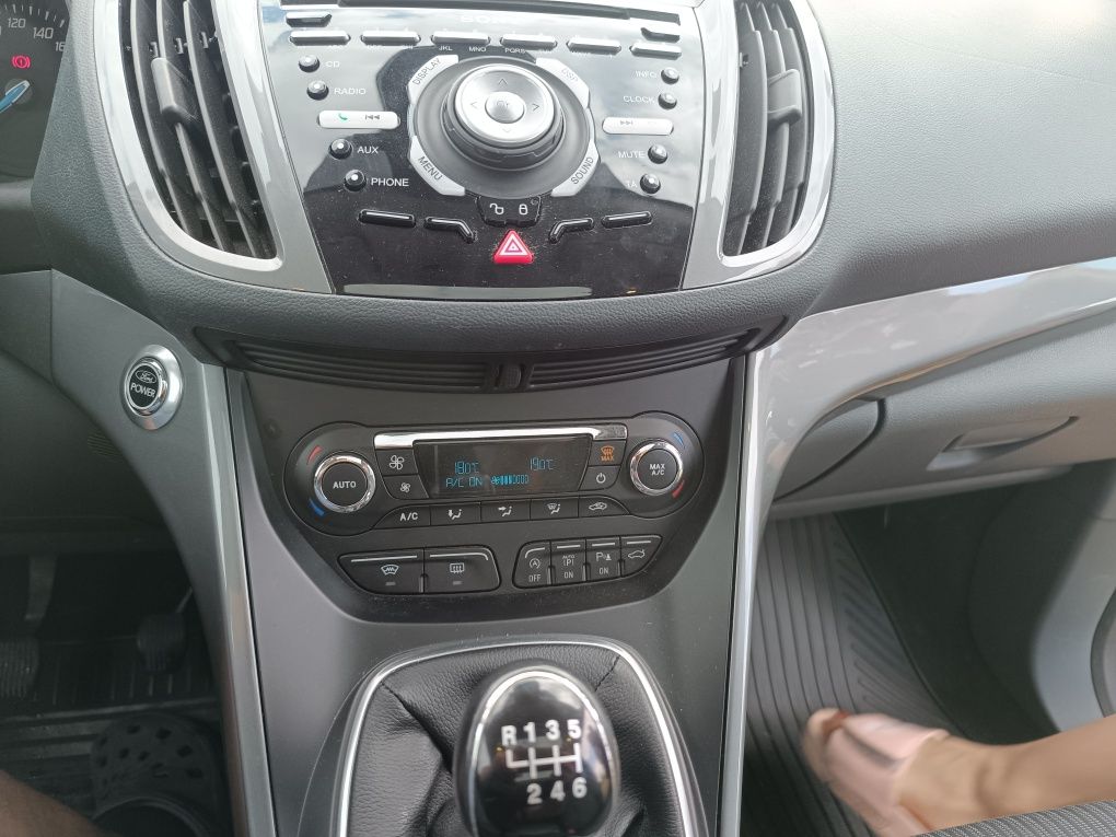 Ford grand C-Max titanium