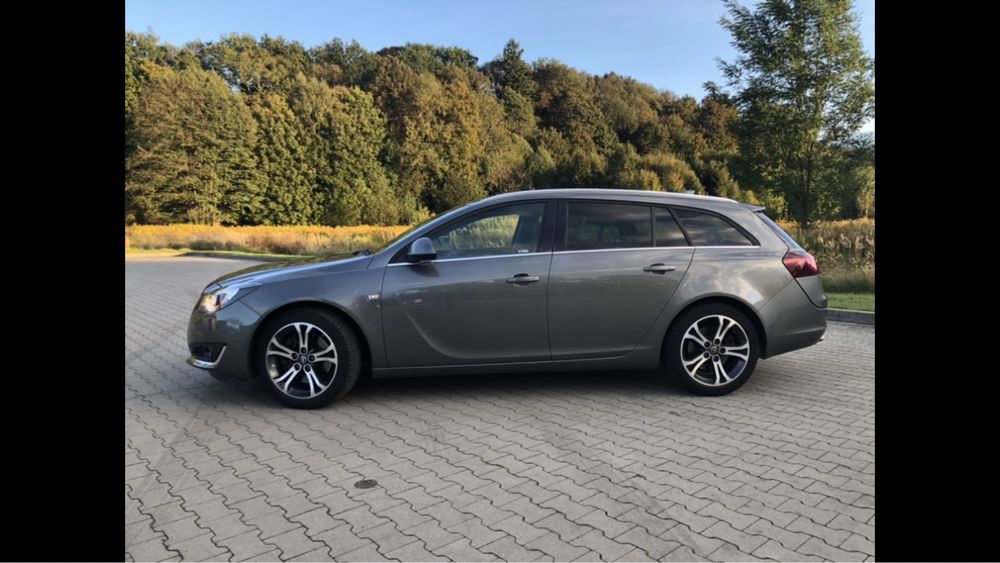 Opel Insignia 2.0T benzyna 250KM 400NM automat kombi lift salon polska