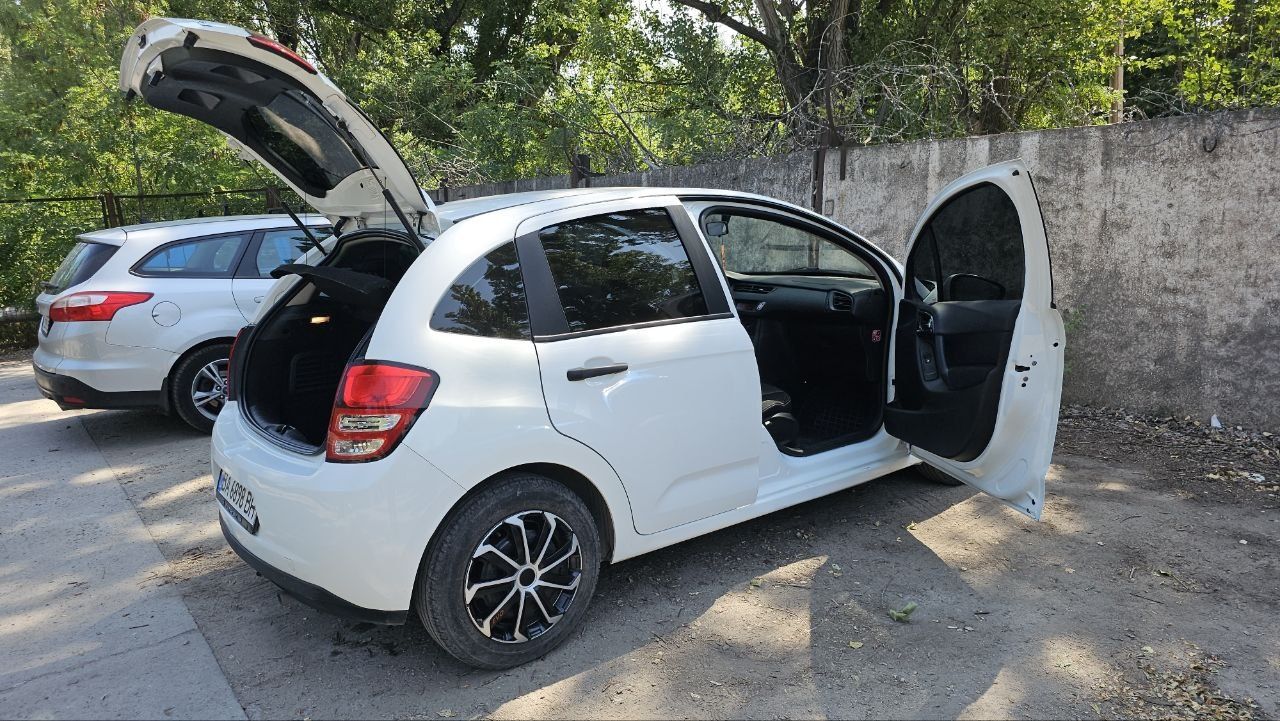 Продам автомобіль Citroën C3