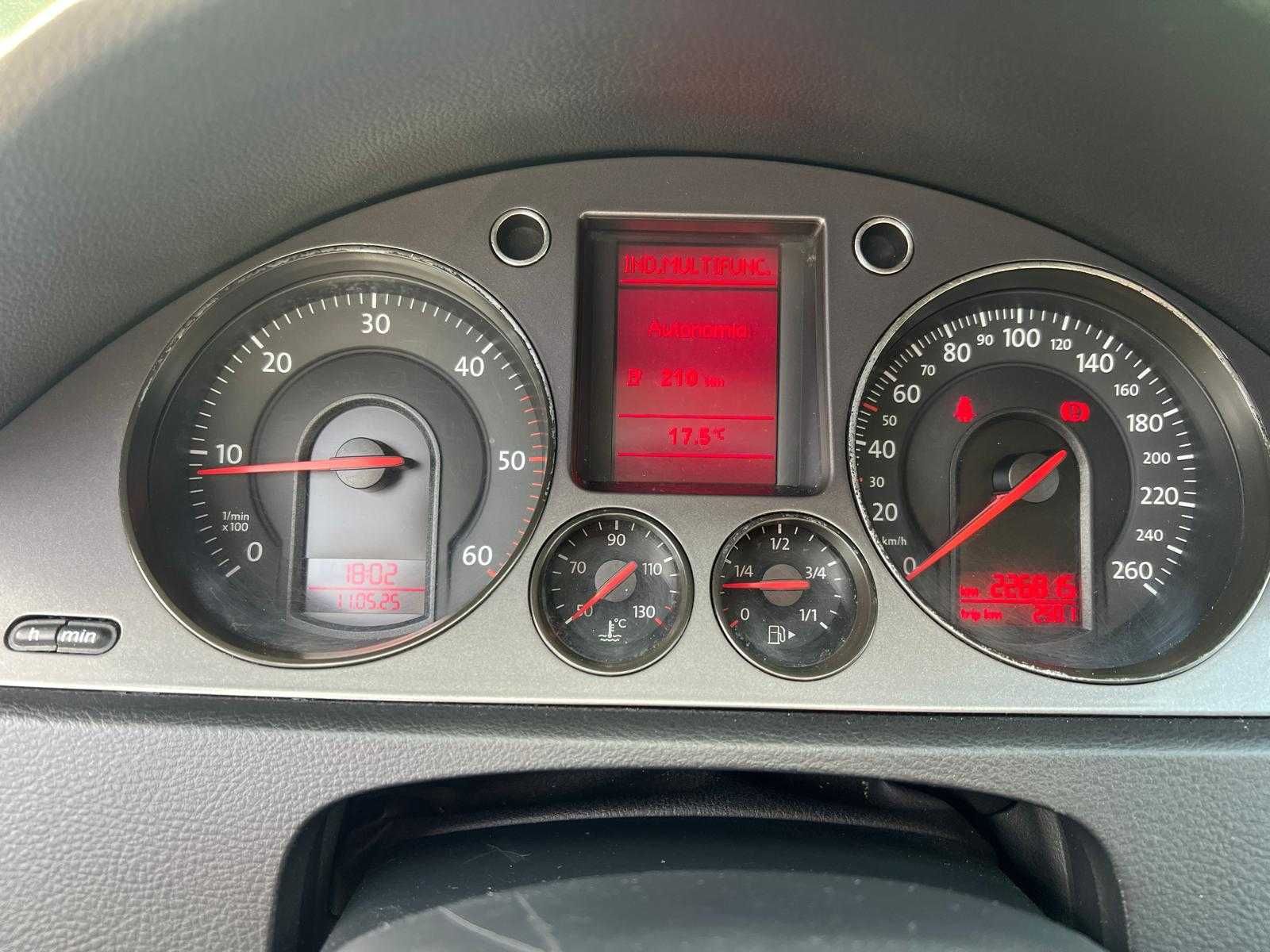 WV Passat com todas revisões