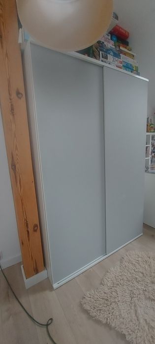 Szafa rozsuwana dziecięca + wieszaki