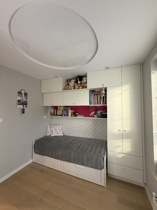 Komplet mebli do pokoju dziecięcego