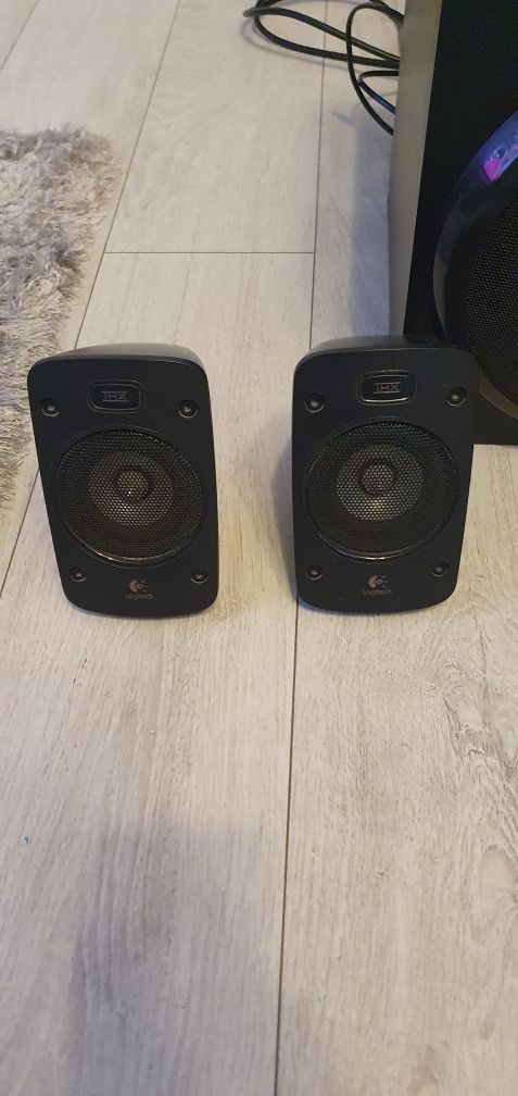 Sprzedam Uszkodzone Głośniki Logitech z906