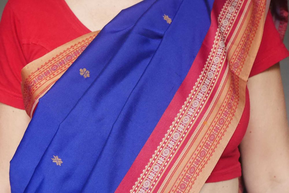 Сари индийское красивое