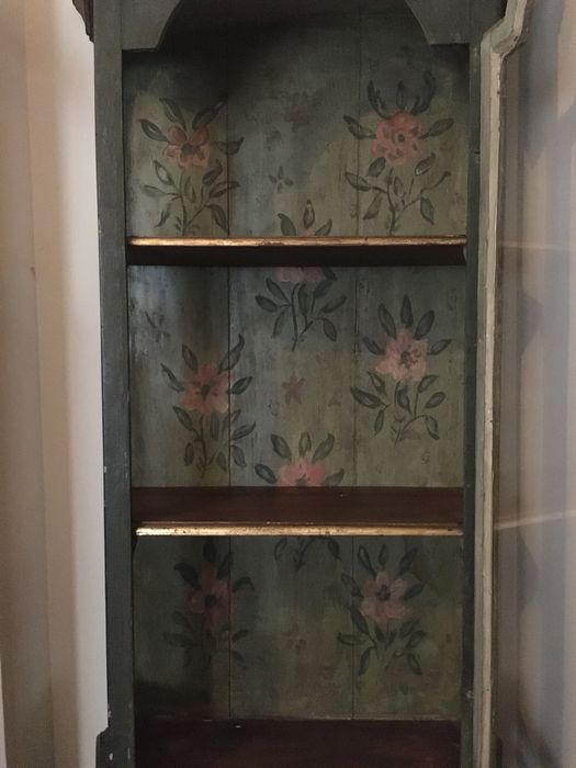 Oratório antigo com movel de apoio