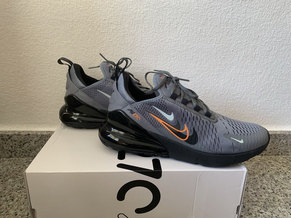 Nike Air Max React 270 Smoke Grey 44.5 Original Оригінал FN7811-001