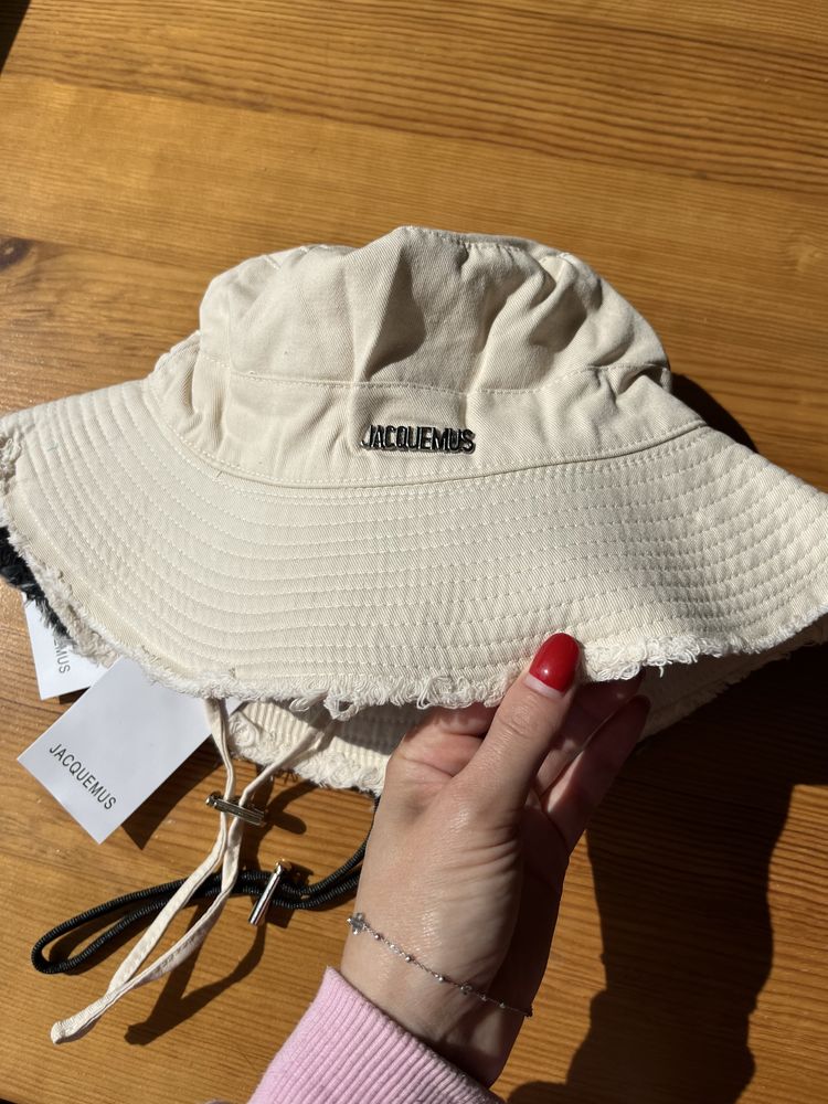 Панама Jacquemus