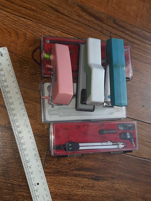 Набір степлерів та готувалень. Ціна за набір!