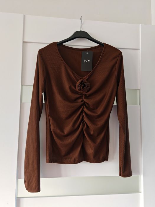 Bluzka brązowa czekoladowa róża prążek marszczona xs s m