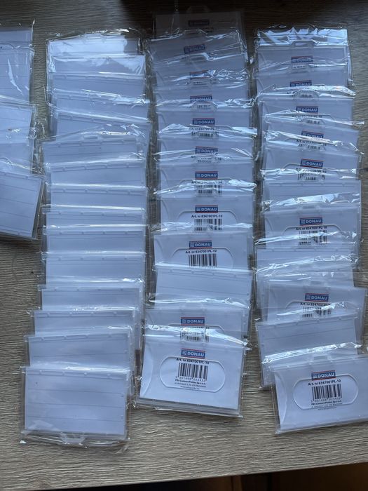 Holder bez taśmy, identyfikator konferencyjny 46 szt