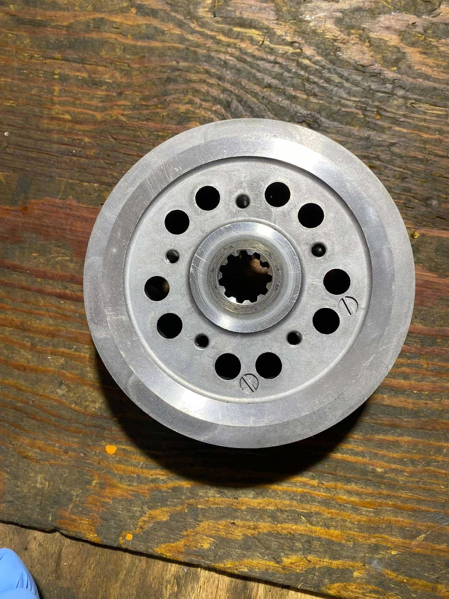 sprzeglo kosz wewnetrzny tarczek sprzegla docis suzuki rmz 250 r 11-23
