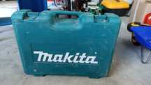 Walizki po elektronarzędziach Makita TW1000