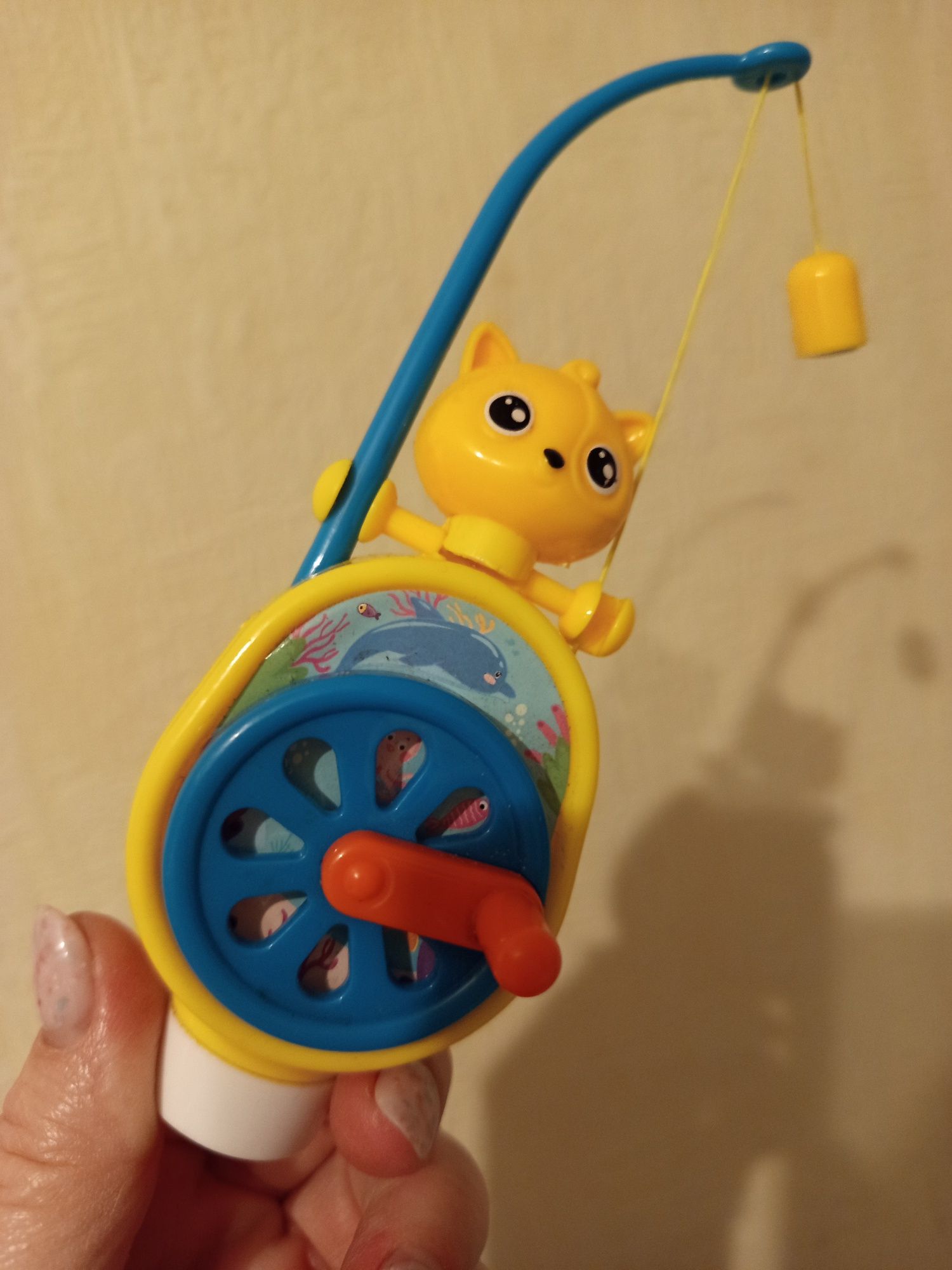 Разные детские игрушки, сумочки
