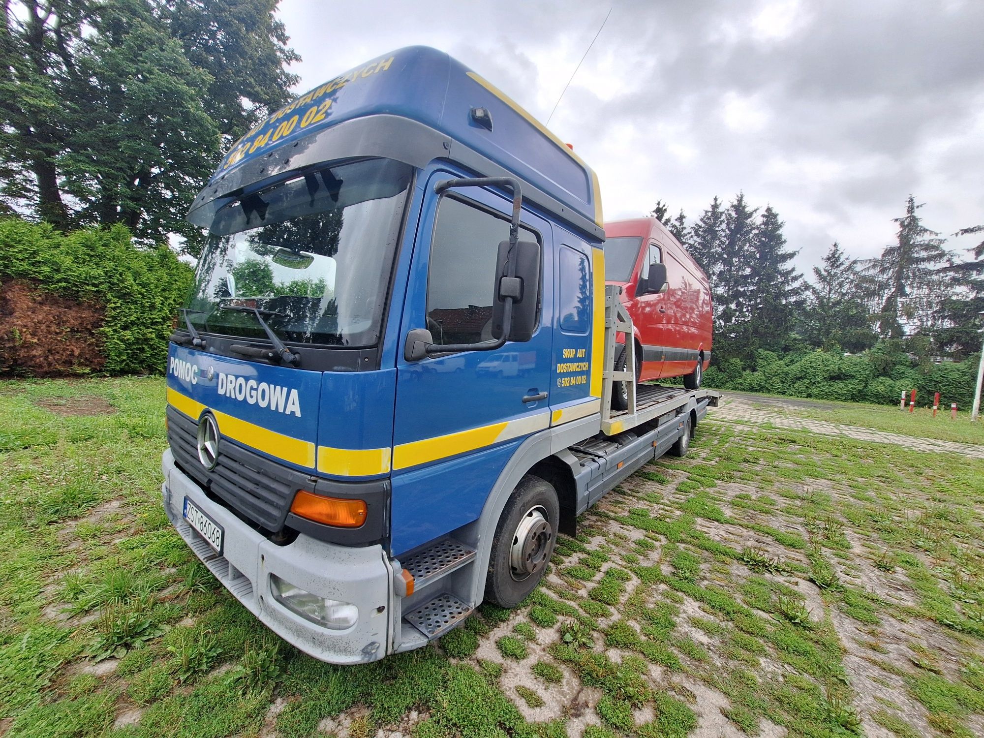 Atego 923 Autolaweta  Laweta 8600kg Pomoc Dogowa Najazd 7.4m Specjalny