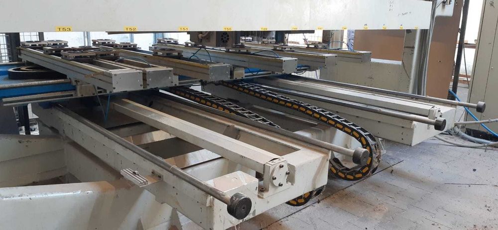 ALBERTI FORMAT 90 Centrum obróbcze CNC