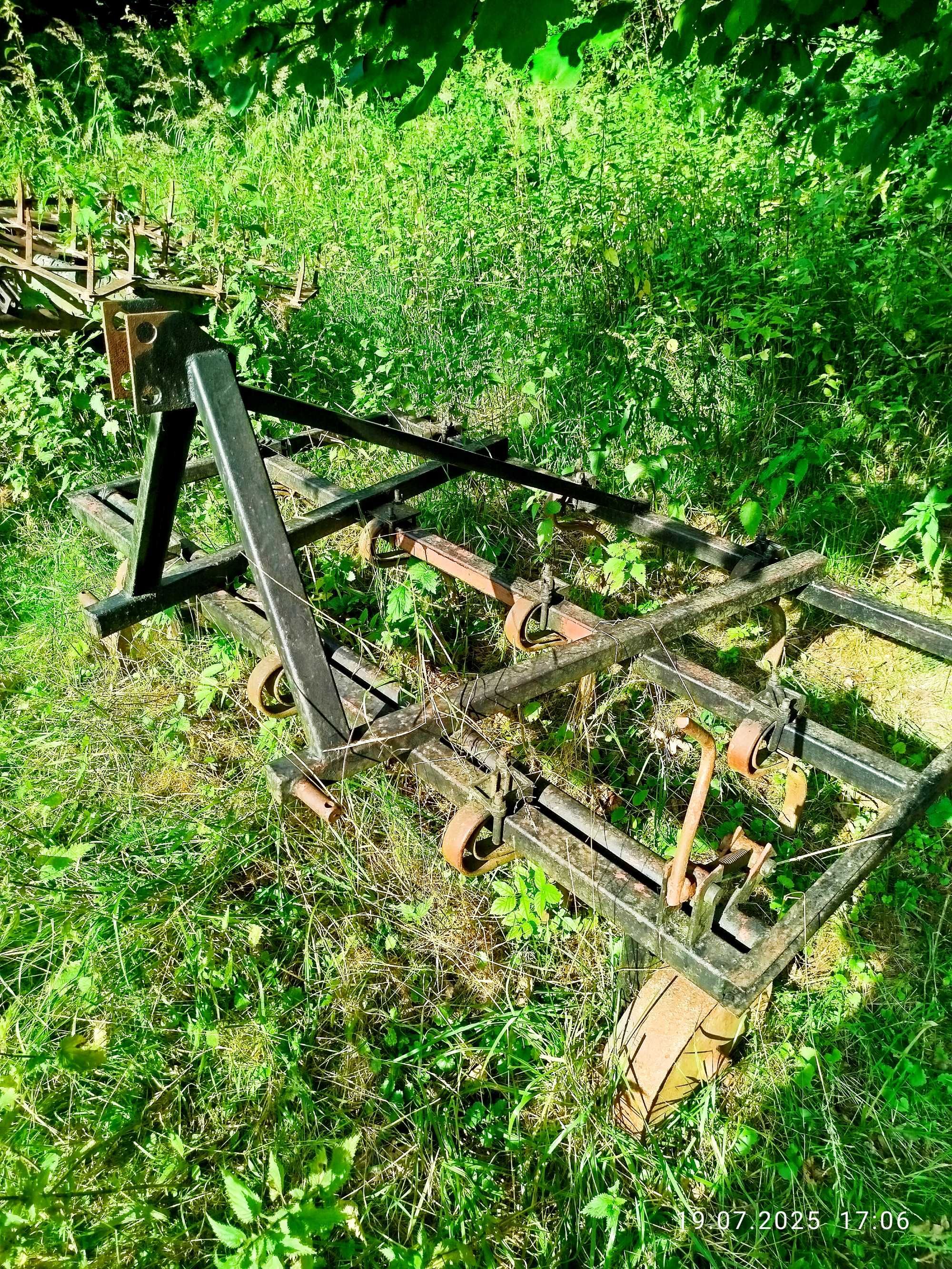 Kultywator ciągnikowy, Przetrząsacz karuzelowy, zgrabiarka taśmowa.
