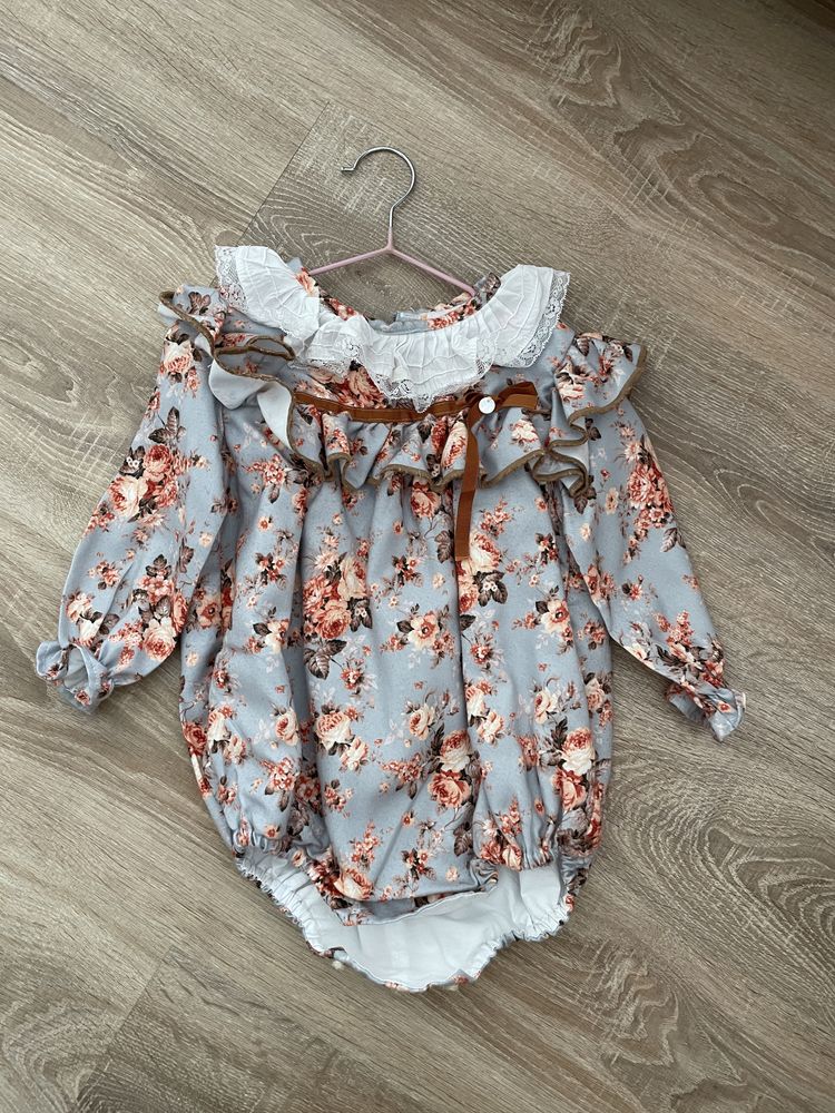 Vestidos menina 12-18m/ 18-24m / 2anos