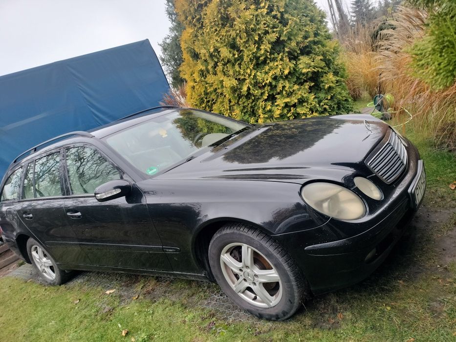 Mercedes Benz W211 2.7D