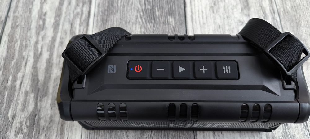 Nowy Głośnik mobilny W-KING D8 mini, Bluetooth, NFC, wodoodporny