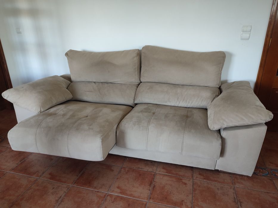 Sofá Bege Rebatível