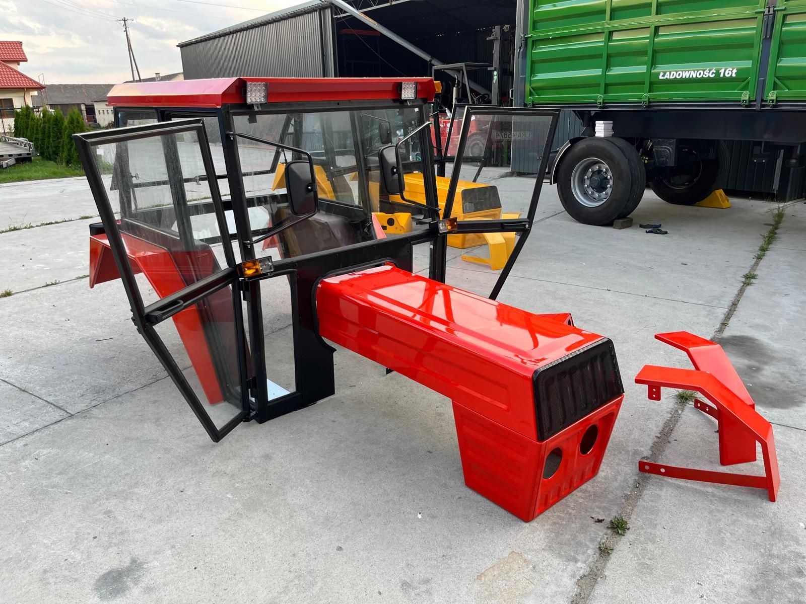 Kabina kabiny ciagnikowe c330 c360 mf t25 bizon transport PROMOCJA